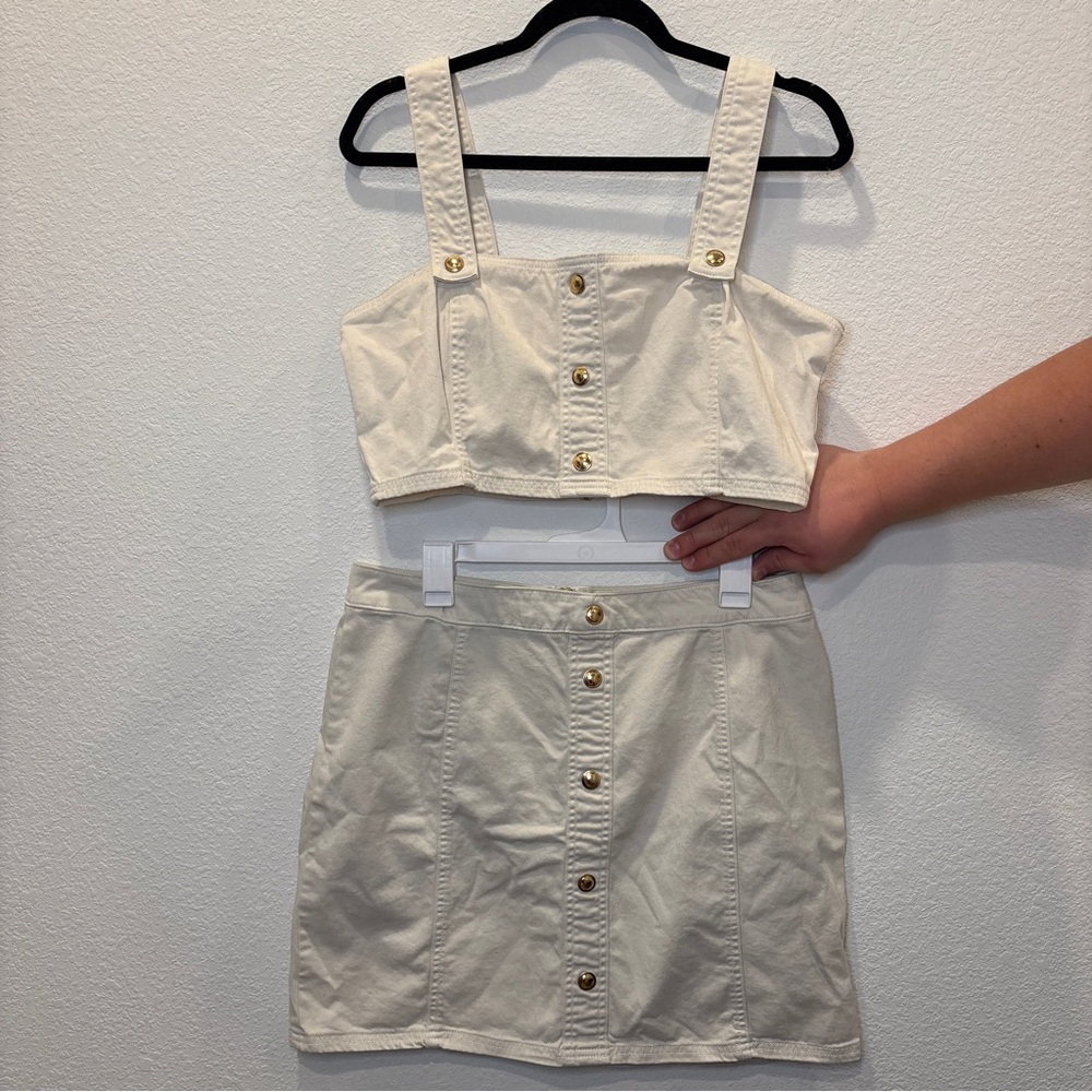 Michael Kors Cream Button Front Crop Top & Mini Skirt Set – Size L - Picture 1 of 16